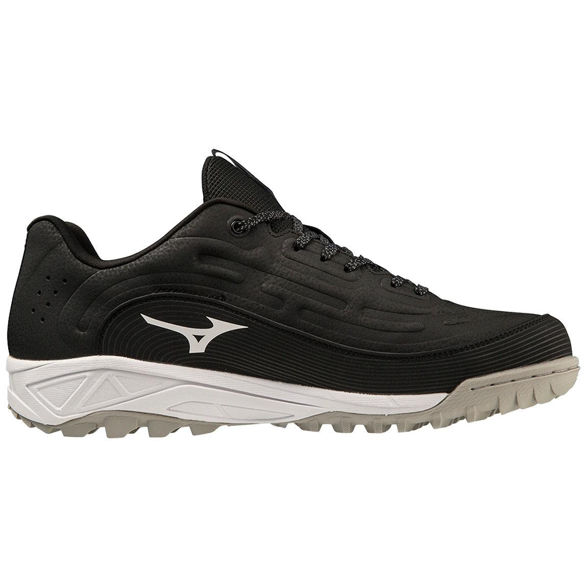 Mizuno Ambition 3 BB Low All Surface Shoe