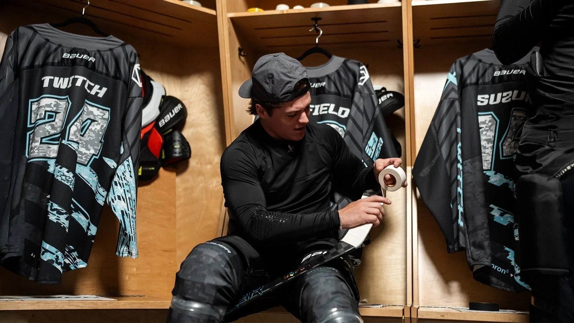 How to Tape Your Hockey Stick for Better Grip and Control - Sports Excellence