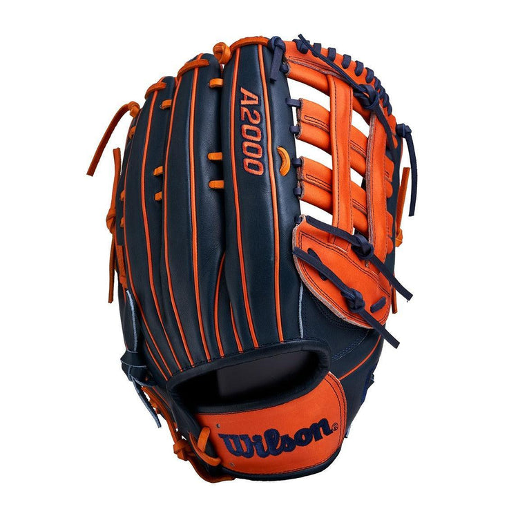 Wilson A2000 Slowpitch Glove (2024) - Main Image